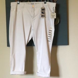 NWT White Denim Capri Jeans Plus Size